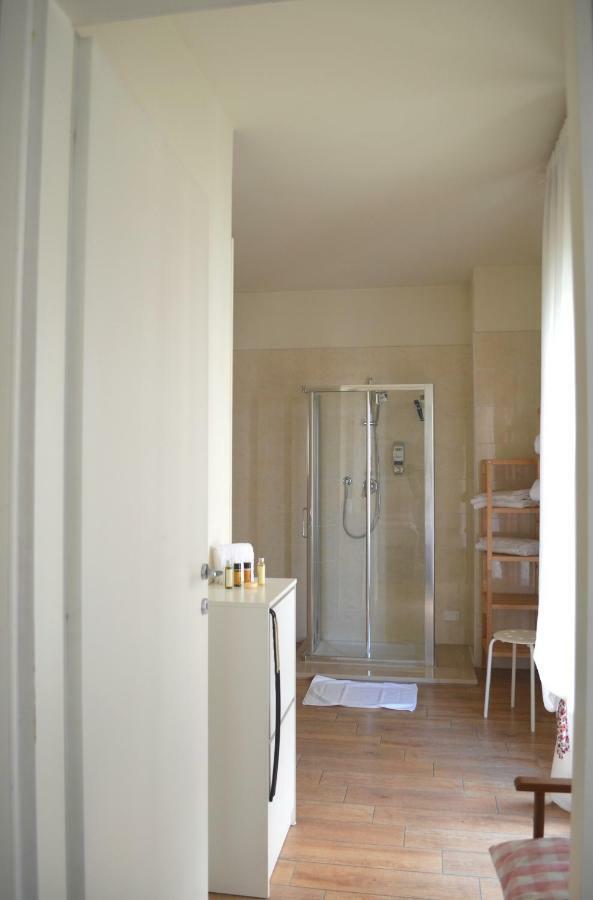 B&B Luc เวโรนา ภายนอก รูปภาพ